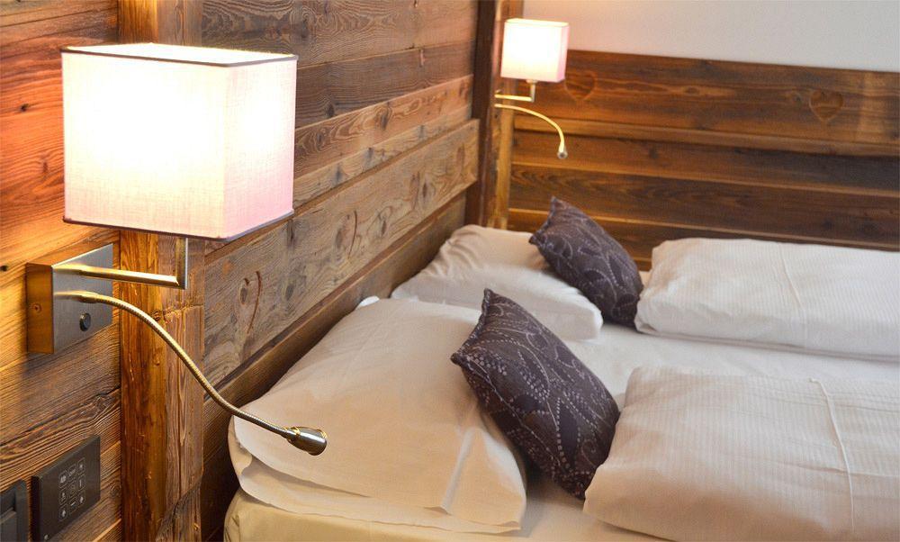 Alpholiday Dolomiti Wellness & Family Hotel Dimaro Eksteriør billede
