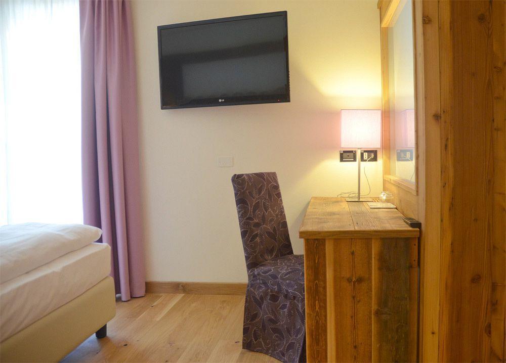 Alpholiday Dolomiti Wellness & Family Hotel Dimaro Eksteriør billede