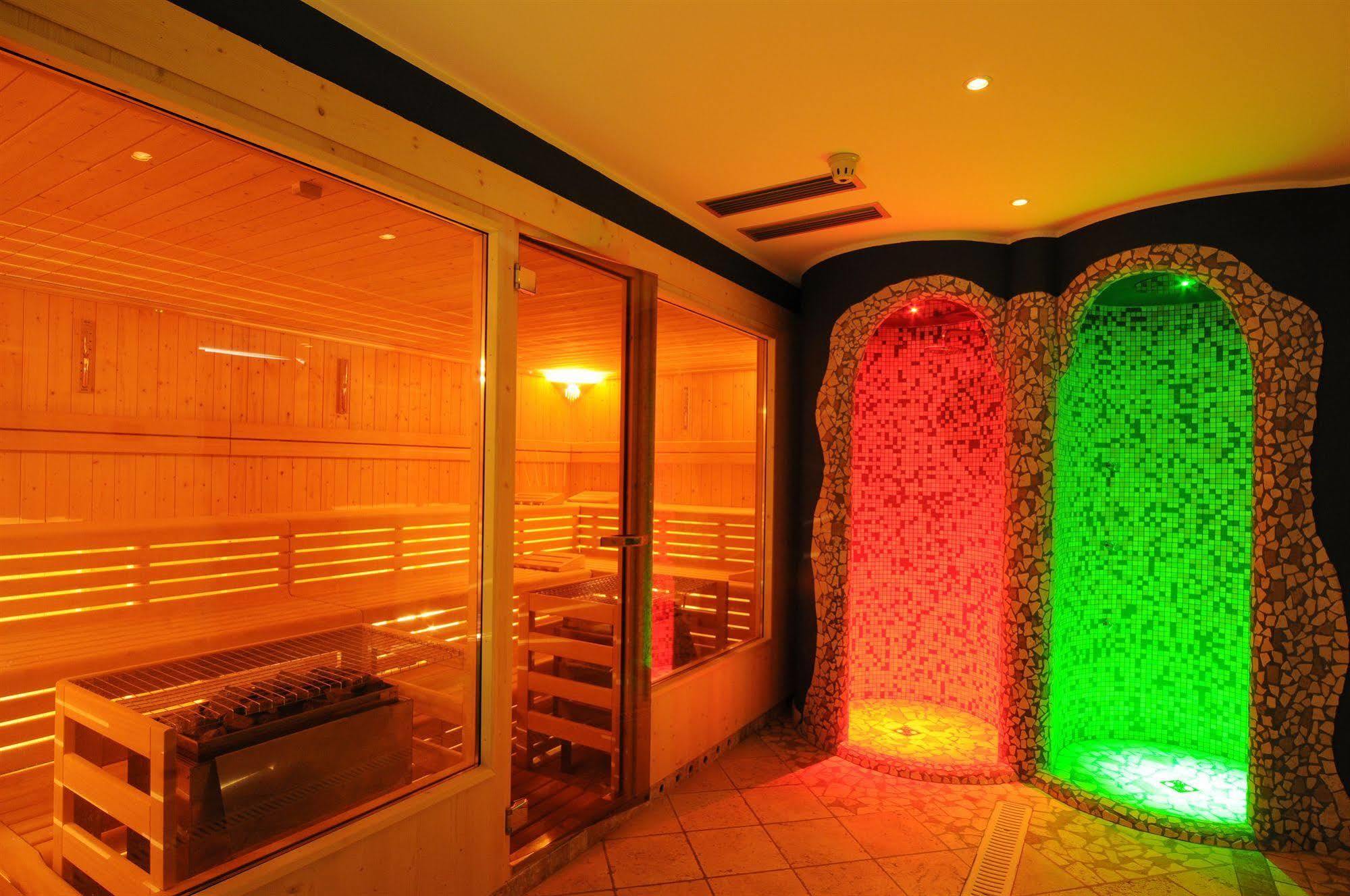 Alpholiday Dolomiti Wellness & Family Hotel Dimaro Faciliteter billede