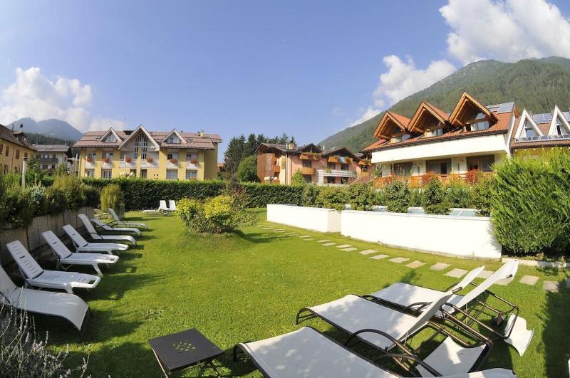 Alpholiday Dolomiti Wellness & Family Hotel Dimaro Eksteriør billede